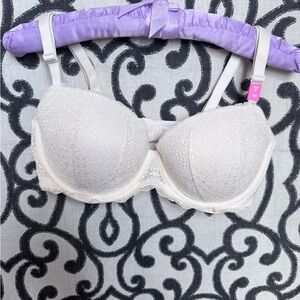 NWT PINK Victoria's Secret Lace Bra - Cream